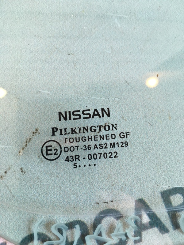 Стекло (форточка) Nissan Almera N16 2005 хэтчбек