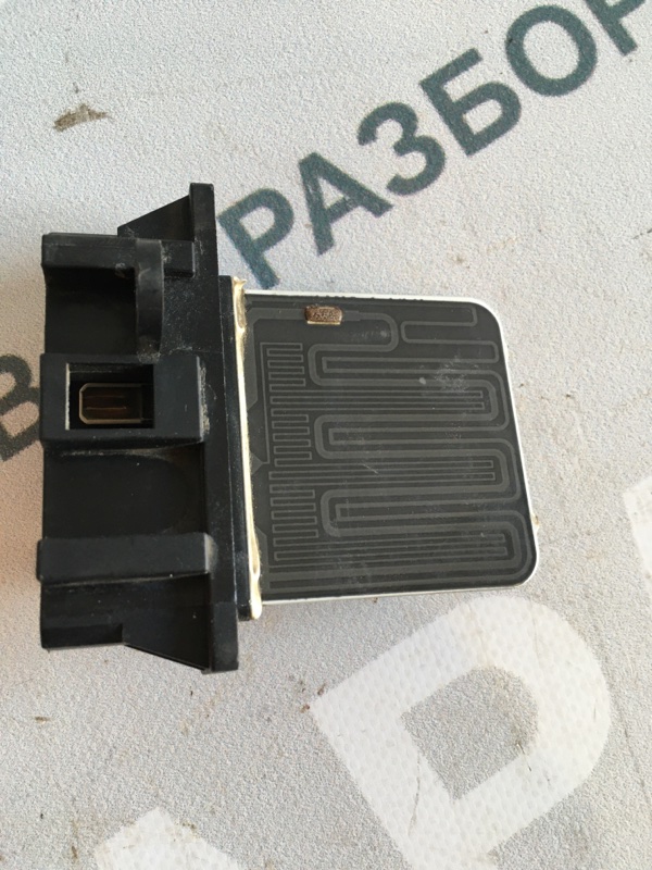 Резистор отопителя Nissan Almera N16 2005 хэтчбек