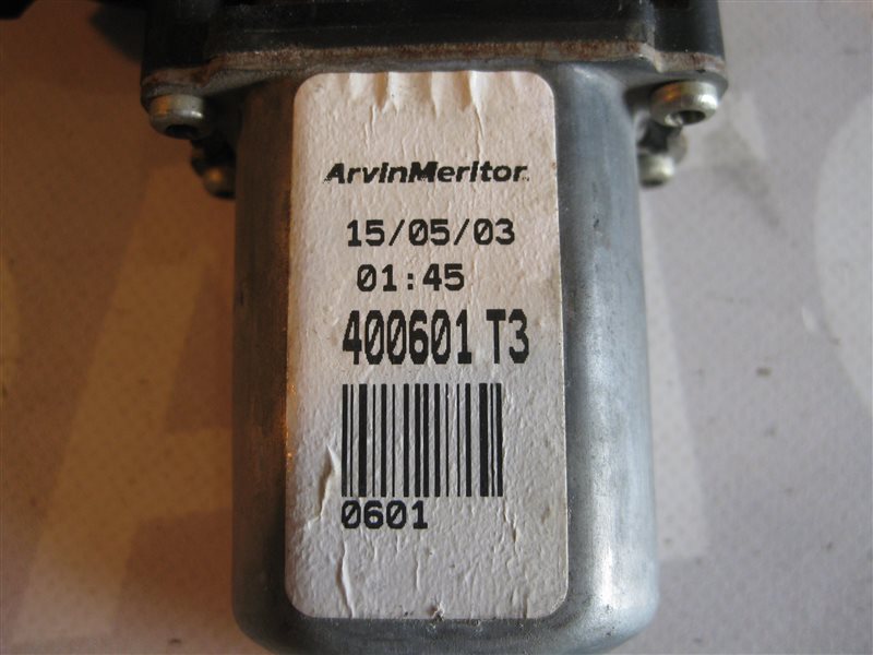 Моторчик стеклоподъемника Nissan Primera P12 2003 хэтчбек