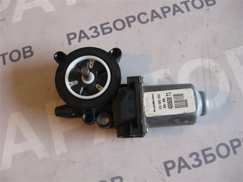 Моторчик стеклоподъемника Nissan Primera P12 2003 хэтчбек