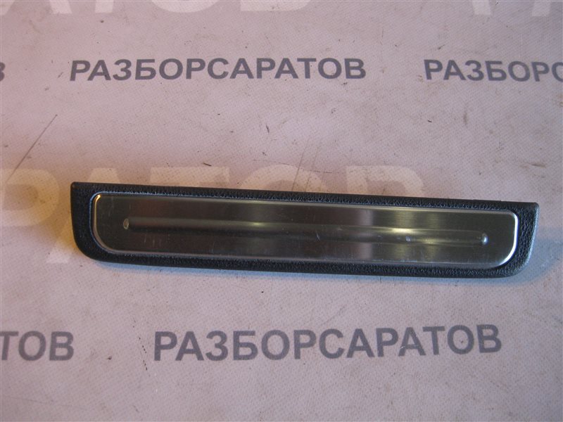 Накладка порогa Nissan Primera P12 2003 хэтчбек
