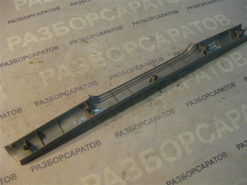 Обшивка двери багажника Nissan Primera P12 2003 хэтчбек