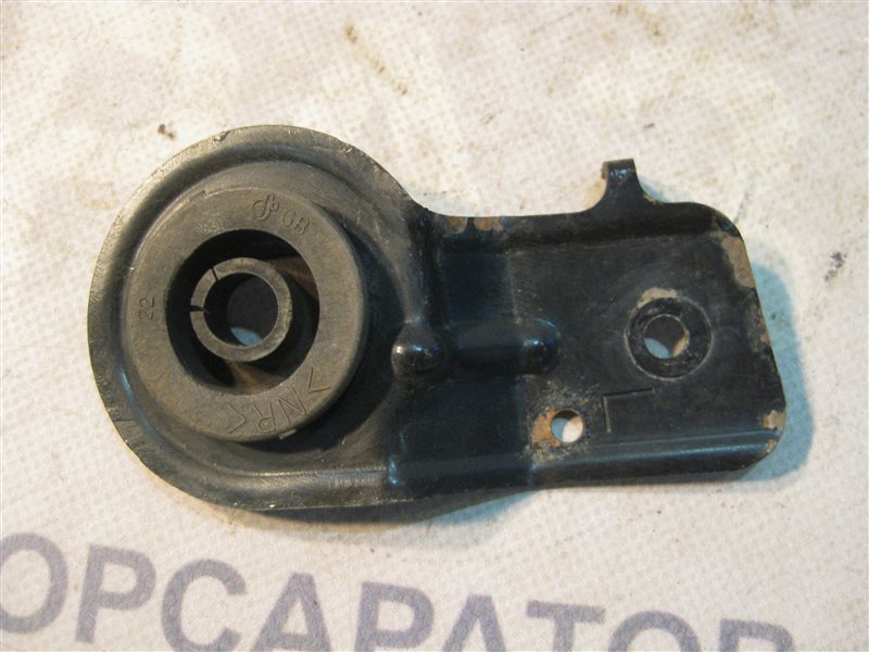 Кронштейн радиатора Nissan Primera P12 2003 хэтчбек