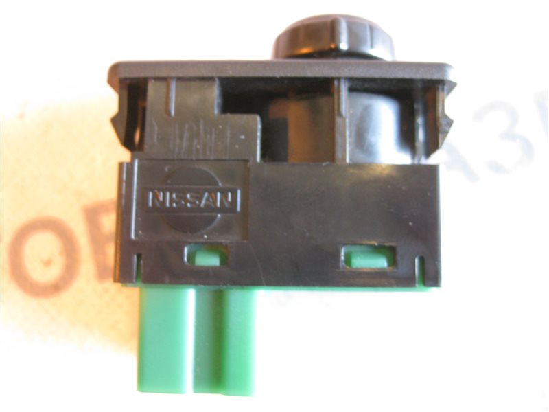 Переключатель регулировки зеркала Nissan Primera P12 2003 хэтчбек