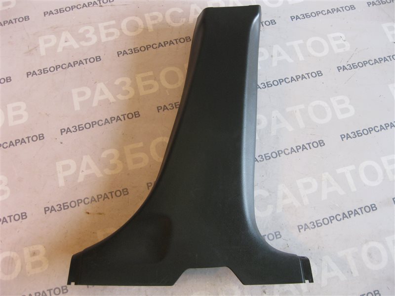 Обшивка стойки средней Nissan Primera P12 2003 хэтчбек