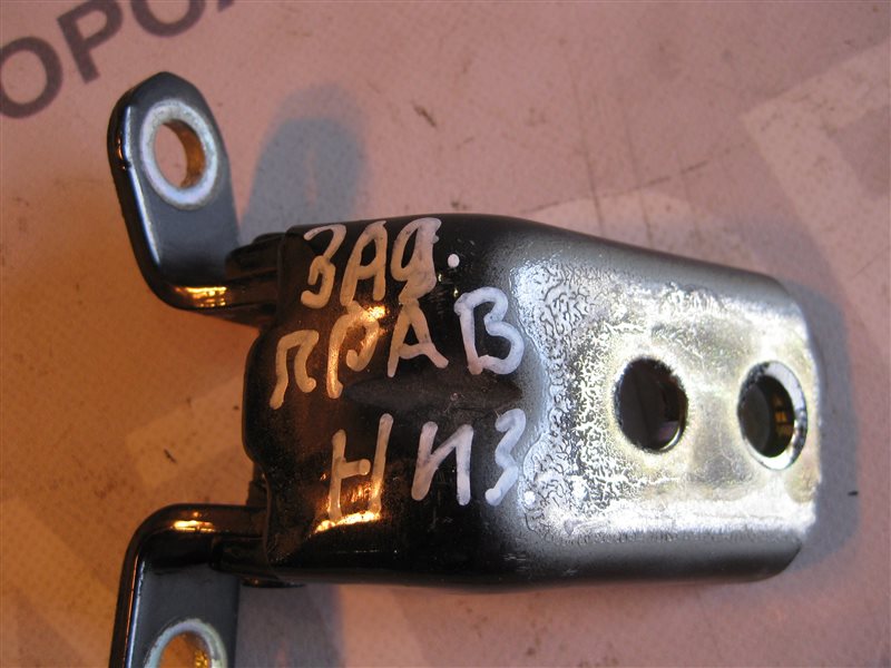 Петля двери нижняя Nissan Primera P12 2003 хэтчбек