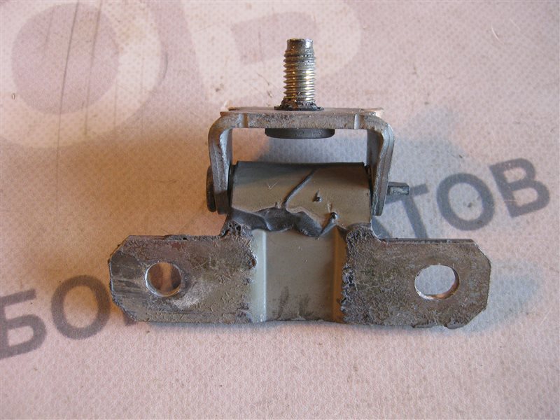 Петля крышки багажника Nissan Primera P12 2003 хэтчбек