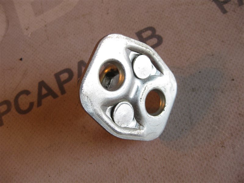 Ответная часть замка двери Nissan Primera P12 2003 хэтчбек