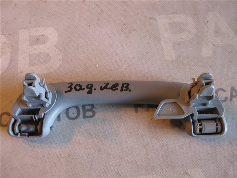 Ручка потолка с крючком Nissan Primera P12 2003 хэтчбек