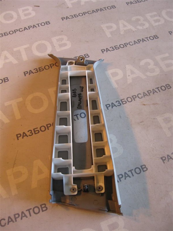 Обшивка стойки средней Nissan Primera P12 2003 хэтчбек