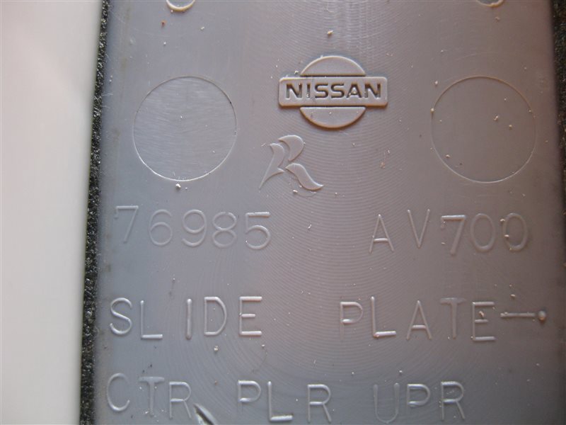 Обшивка стойки средней Nissan Primera P12 2003 хэтчбек