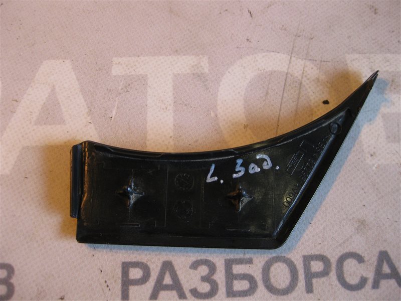 Накладка двери ( уголок ) Nissan Primera P12 2003 хэтчбек
