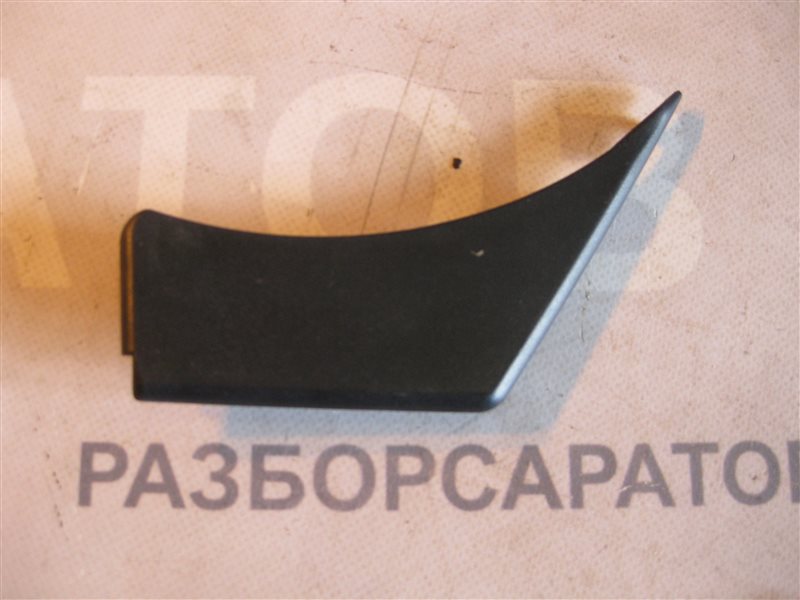 Накладка двери ( уголок ) Nissan Primera P12 2003 хэтчбек