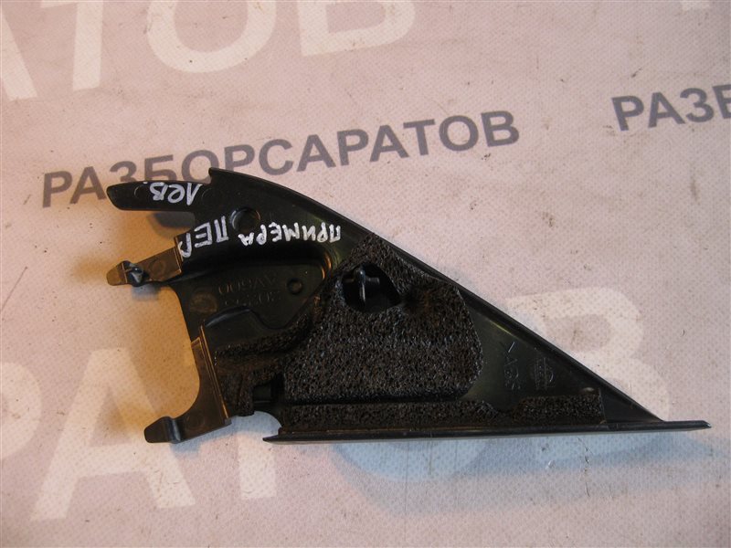 Крышка зеркала внутренняя Nissan Primera P12 2003 хэтчбек