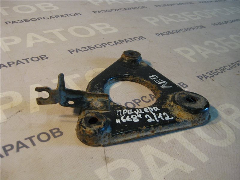 Кронштейн балки Nissan Primera P12 2003 хэтчбек
