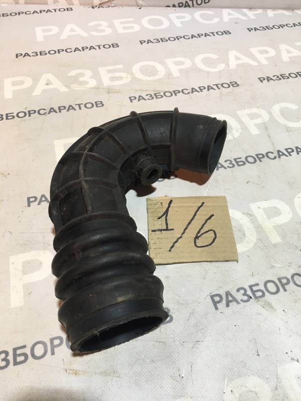 Патрубок воздушного фильтра ВАЗ 21102 2007 седан
