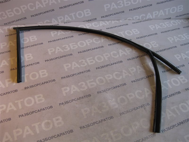 Уплотнитель стекла двери Nissan Primera P12 2003 хэтчбек