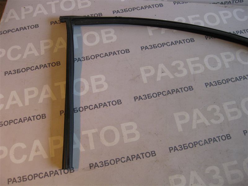 Уплотнитель стекла двери Nissan Primera P12 2003 хэтчбек
