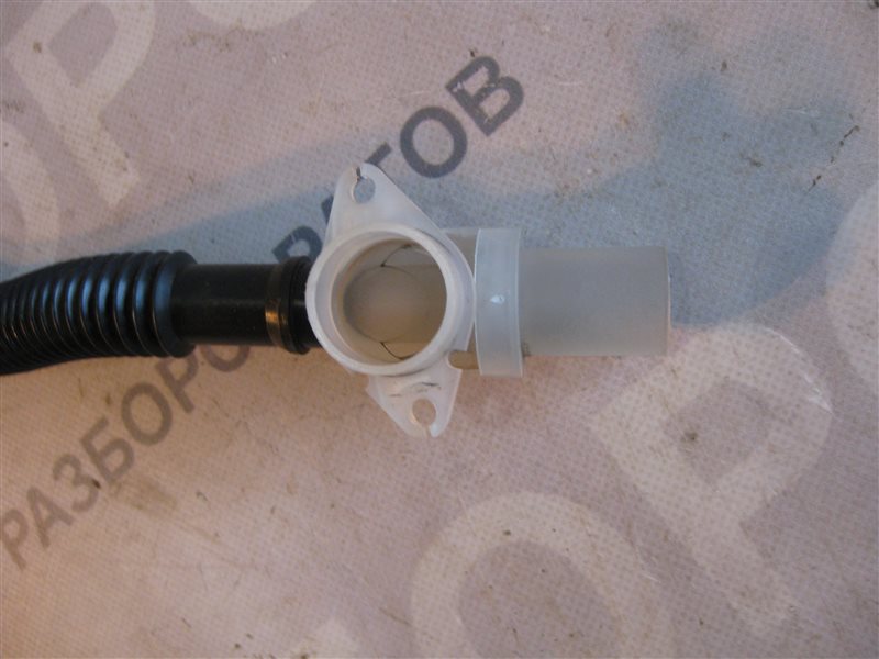Патрубок печки Nissan Primera P12 2003 хэтчбек