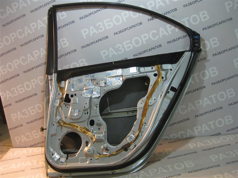 Дверь Nissan Primera P12 2004 седан