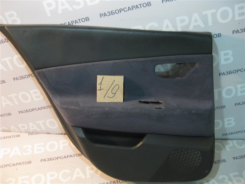 Обшивка двери Nissan Primera P12 2004 седан