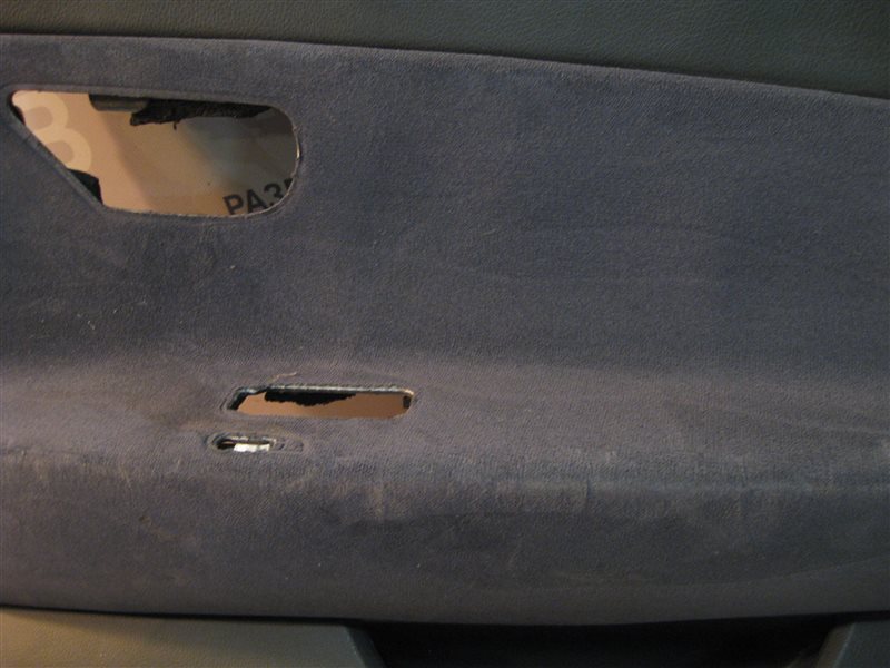 Обшивка двери Nissan Primera P12 2004 седан