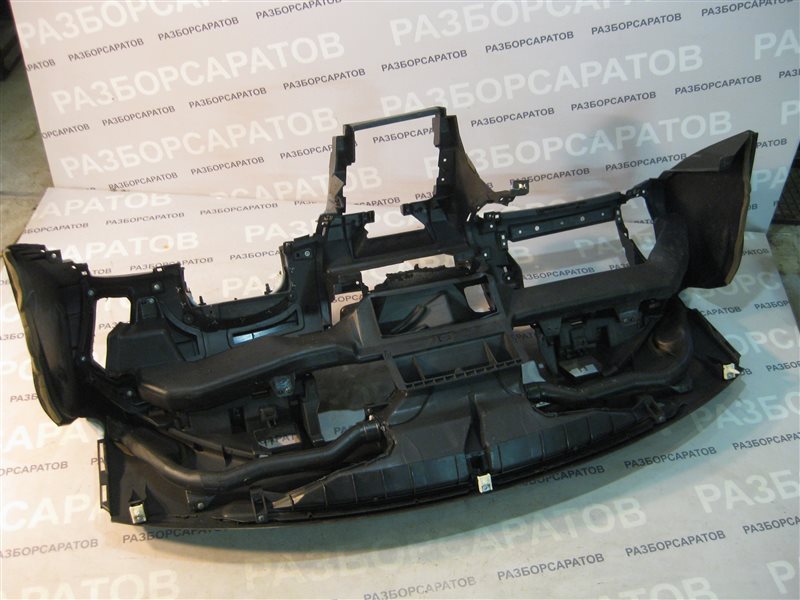 Торпедо Nissan Primera P12 2004 седан