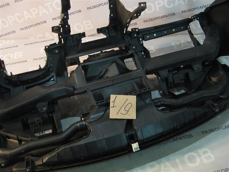Торпедо Nissan Primera P12 2004 седан