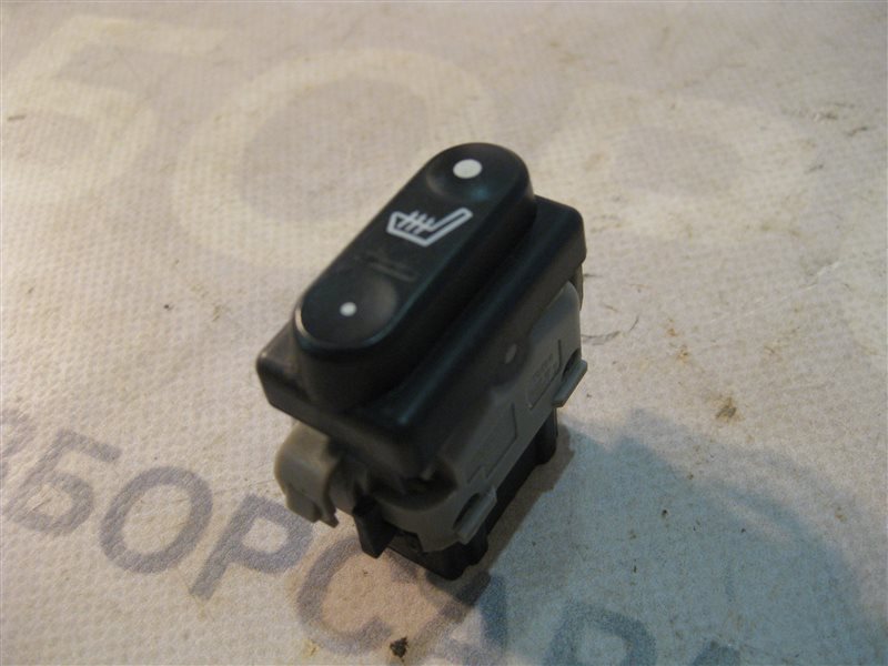 Кнопка обогрева сидений Nissan Primera P12 2004 седан