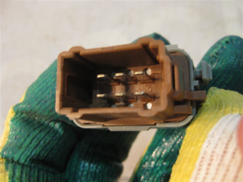 Кнопка обогрева сидений Nissan Primera P12 2004 седан
