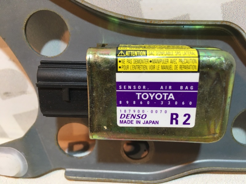 Датчик подушки безопасности Toyota Camry 2004 седан