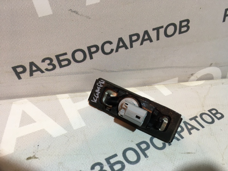 Фонарь подсветки номера Toyota Camry 2004 седан