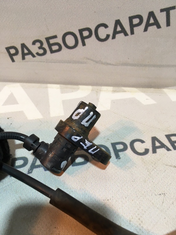 Датчик ABS Toyota Camry 2004 седан