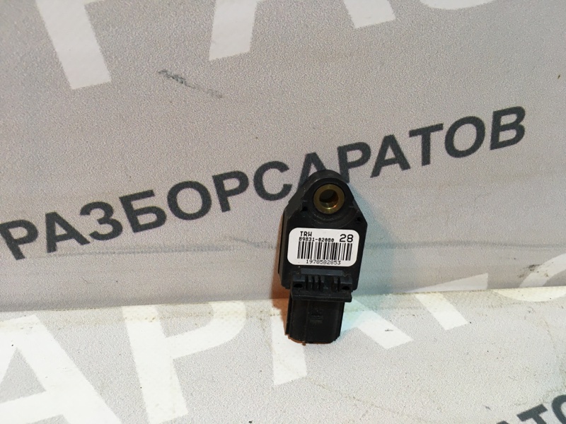 Датчик air bag задний Toyota Corolla 2008 седан