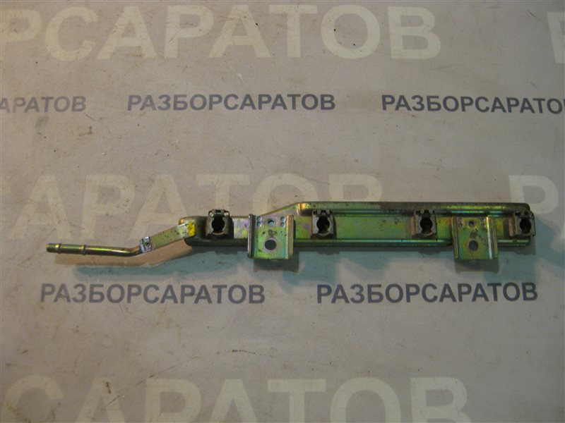 Рейка топливная (рампа) Nissan Primera P12 2004 седан