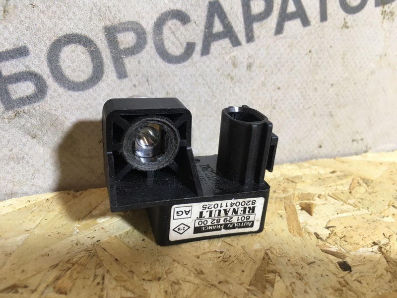 Датчик AIR BAG боковой Renault Megane II 2008