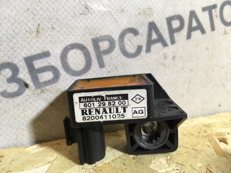 Датчик AIR BAG боковой Renault Megane II 2008