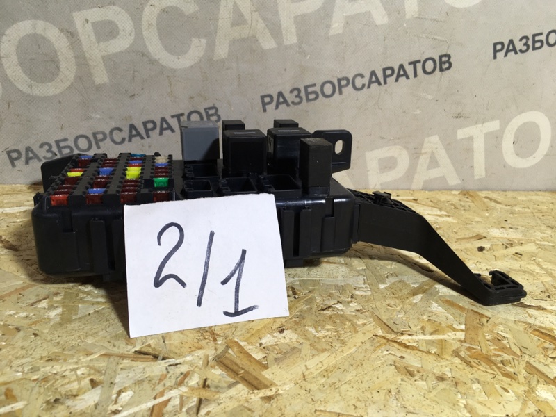 Блок предохранителей салона Ford Mondeo III 2005 седан