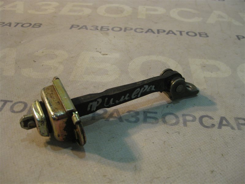 Ограничитель двери Nissan Primera P12 2004 седан