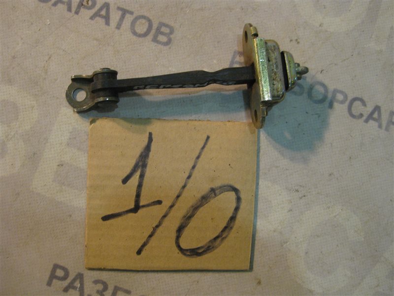 Ограничитель двери Nissan Primera P12 2004 седан