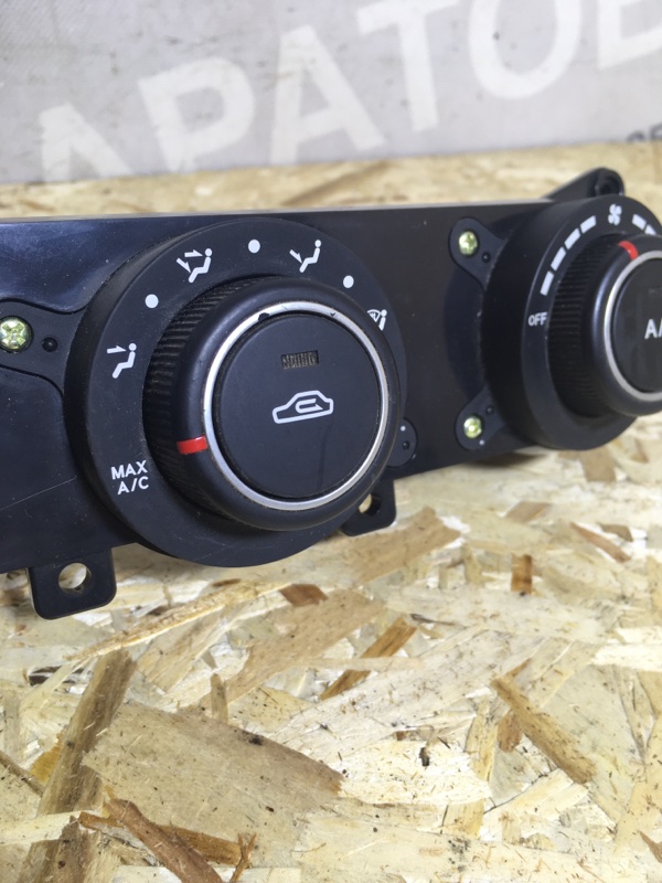 Блок управления кондиционером KIA Ceed 2008 хэтчбек