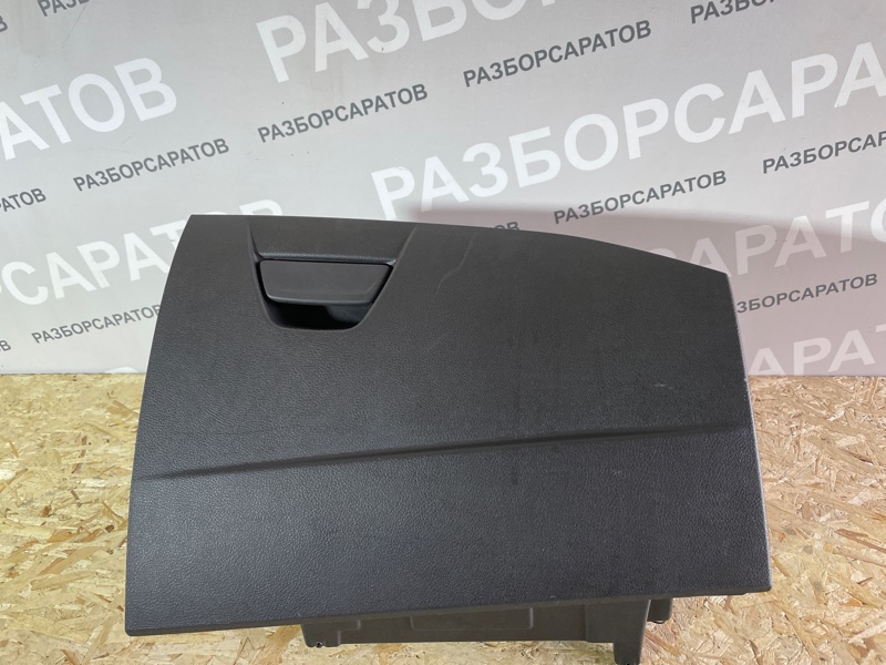 Бардачок Ford Focus III 2018 рест. седан