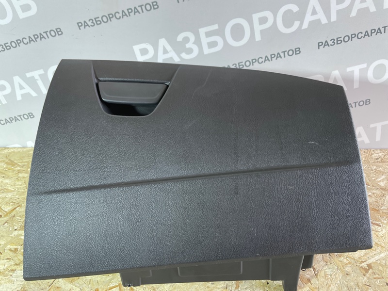 Бардачок Ford Focus III 2018 рест. седан