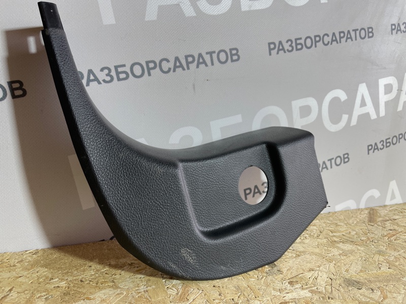 Накладка порога внутренняя Ford Focus III 2018 рест. седан