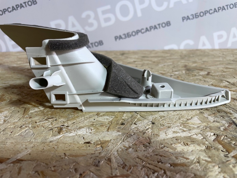 Накладка рамки двери Ford Focus III 2018 рест. седан