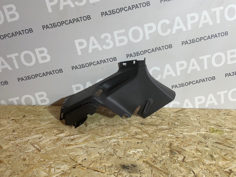 Обшивка стойки (нижняя) Ford Focus III 2018 рест. седан