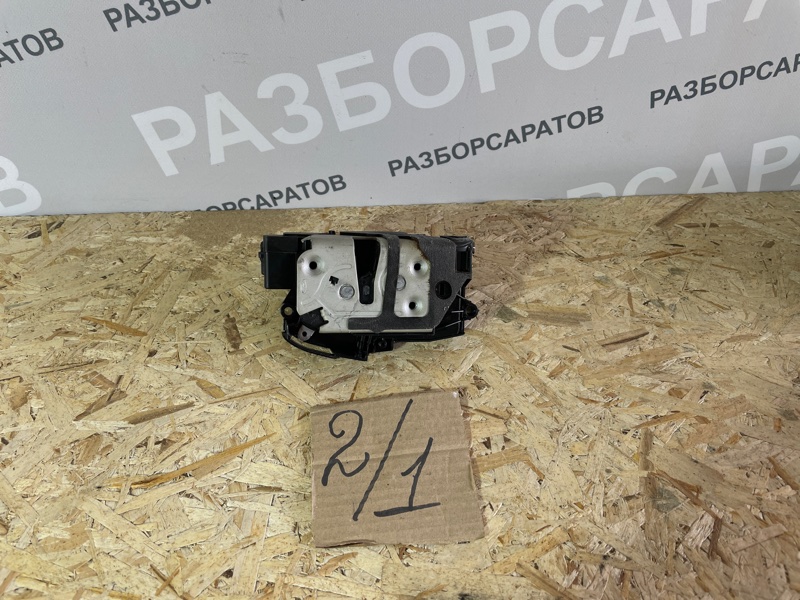 Замок двери Ford Focus III 2018 рест. седан