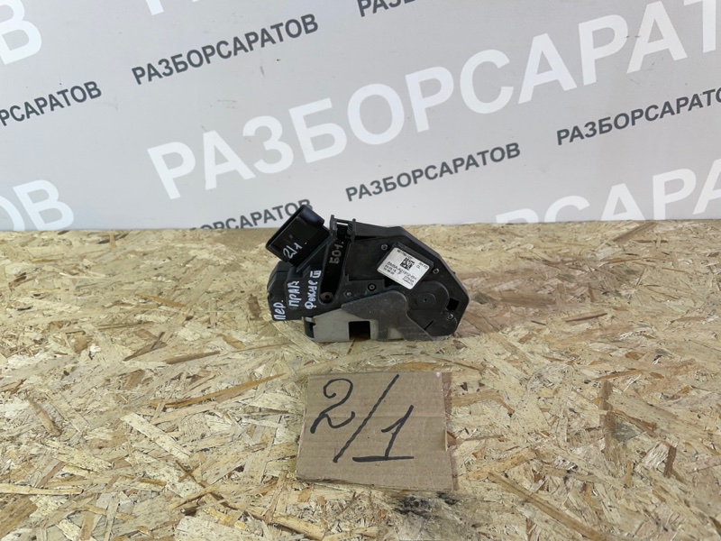 Замок двери Ford Focus III 2018 рест. седан