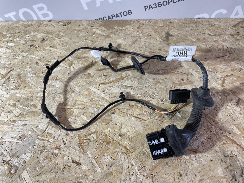 Проводка двери Ford Focus III 2018 рест. седан