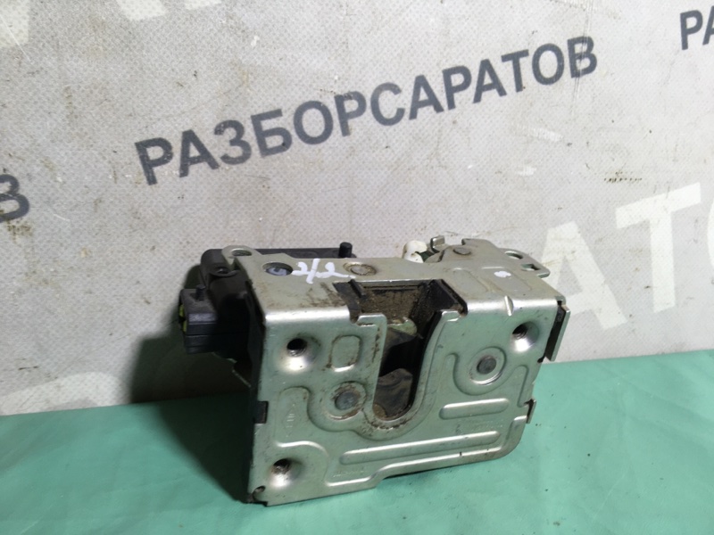 Замок двери Renault Logan 2007